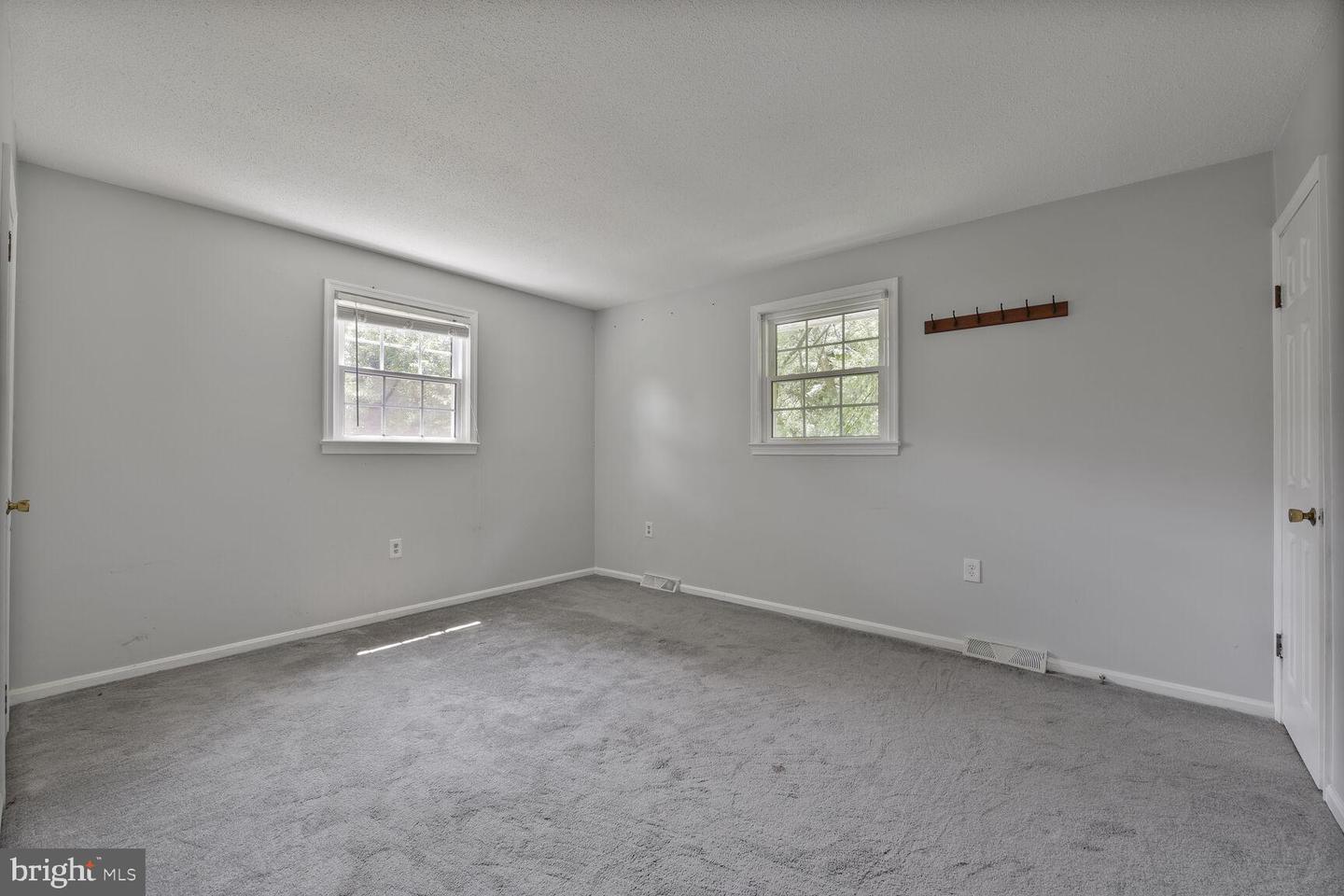 341 S 26TH ST, PURCELLVILLE, Virginia 20132, 4 Bedrooms Bedrooms, ,3 BathroomsBathrooms,Residential,For sale,341 S 26TH ST,VALO2102466 MLS # VALO2102466