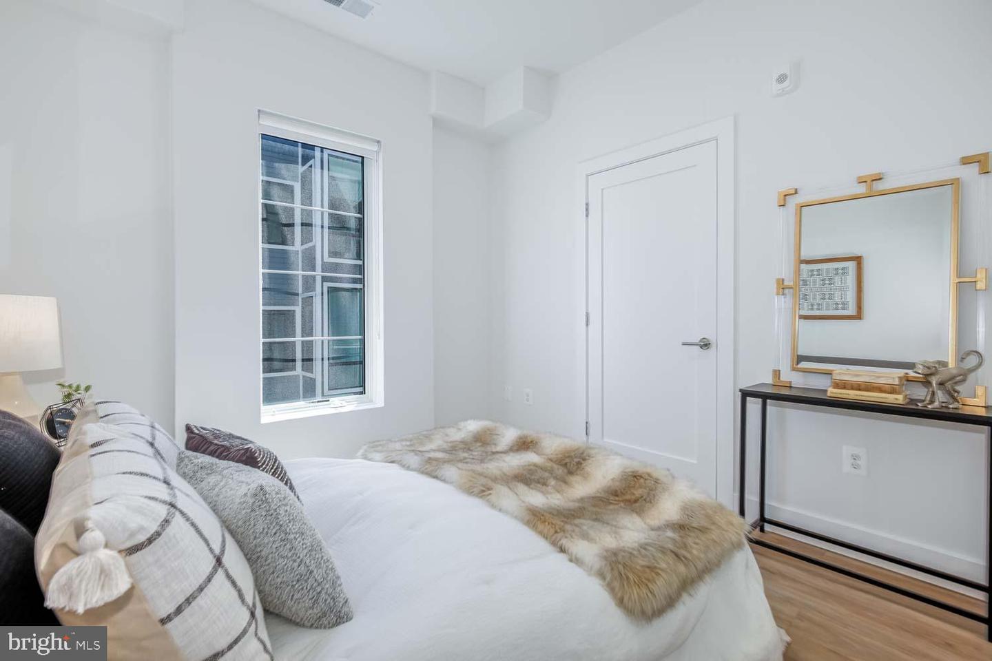 2310 4TH ST NE #4, WASHINGTON, District Of Columbia 20002, 2 Bedrooms Bedrooms, ,2 BathroomsBathrooms,Residential,For sale,2310 4TH ST NE #4,DCDC2210982 MLS # DCDC2210982