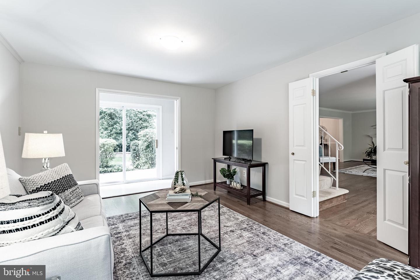 9117 SANTAYANA DR, FAIRFAX, Virginia 22031, 4 Bedrooms Bedrooms, ,2 BathroomsBathrooms,Residential,For sale,9117 SANTAYANA DR,VAFX2256412 MLS # VAFX2256412
