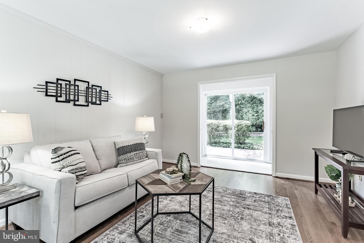 9117 SANTAYANA DR, FAIRFAX, Virginia 22031, 4 Bedrooms Bedrooms, ,2 BathroomsBathrooms,Residential,For sale,9117 SANTAYANA DR,VAFX2256412 MLS # VAFX2256412