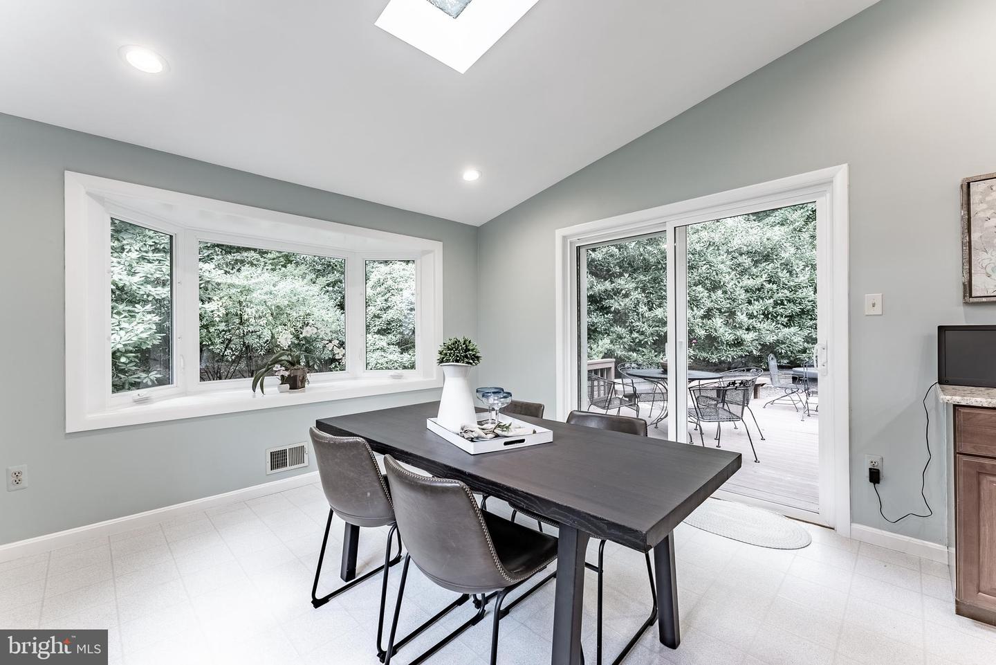 9117 SANTAYANA DR, FAIRFAX, Virginia 22031, 4 Bedrooms Bedrooms, ,2 BathroomsBathrooms,Residential,For sale,9117 SANTAYANA DR,VAFX2256412 MLS # VAFX2256412