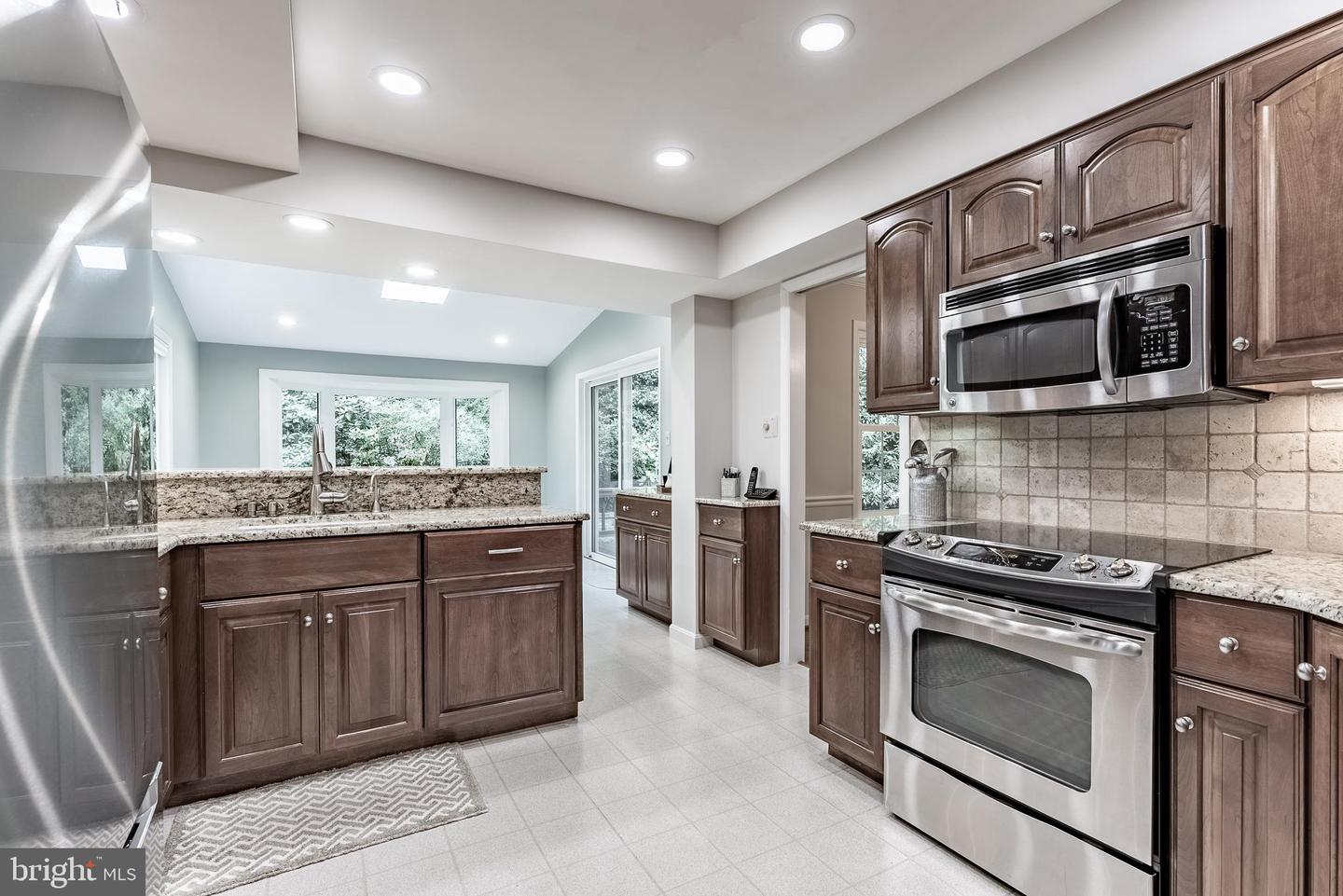 9117 SANTAYANA DR, FAIRFAX, Virginia 22031, 4 Bedrooms Bedrooms, ,2 BathroomsBathrooms,Residential,For sale,9117 SANTAYANA DR,VAFX2256412 MLS # VAFX2256412