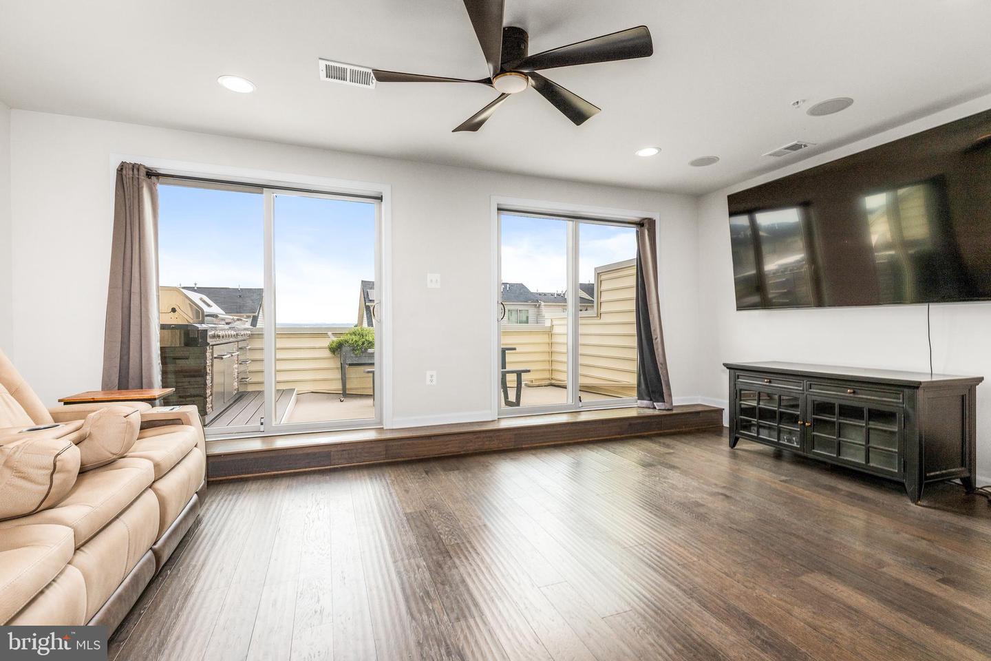 3629 JAMISON ST NE, WASHINGTON, District Of Columbia 20018, 4 Bedrooms Bedrooms, ,4 BathroomsBathrooms,Residential,For sale,3629 JAMISON ST NE,DCDC2211346 MLS # DCDC2211346