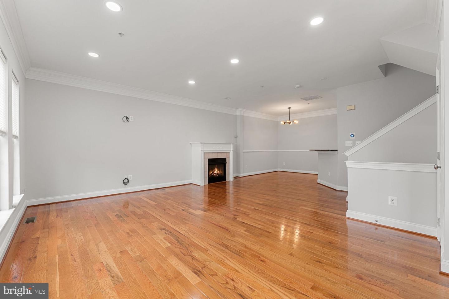 5114 KNAPP PL, ALEXANDRIA, Virginia 22304, 3 Bedrooms Bedrooms, ,2 BathroomsBathrooms,Residential,For sale,5114 KNAPP PL,VAAX2047694 MLS # VAAX2047694