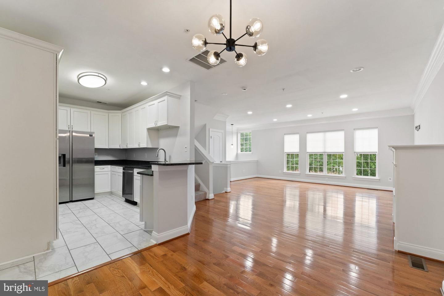 5114 KNAPP PL, ALEXANDRIA, Virginia 22304, 3 Bedrooms Bedrooms, ,2 BathroomsBathrooms,Residential,For sale,5114 KNAPP PL,VAAX2047694 MLS # VAAX2047694