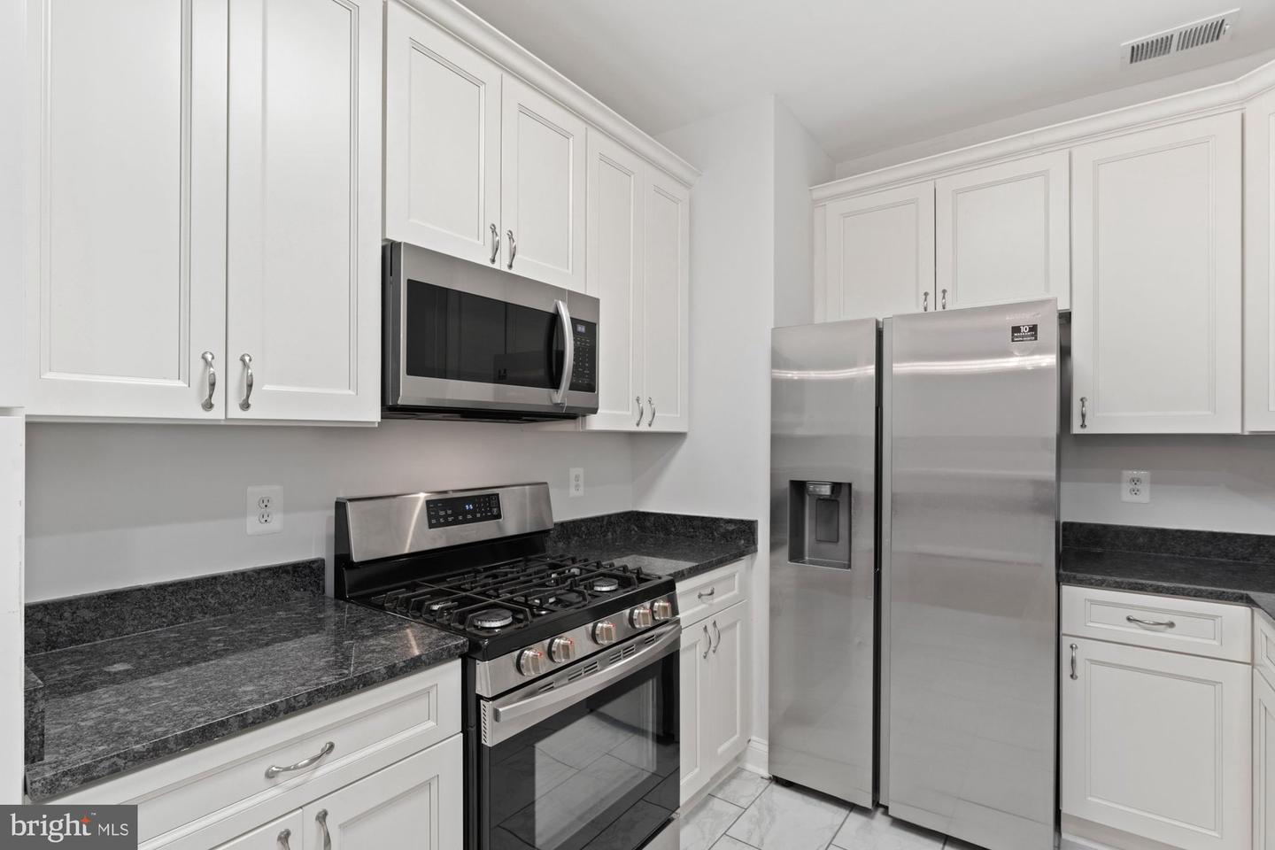 5114 KNAPP PL, ALEXANDRIA, Virginia 22304, 3 Bedrooms Bedrooms, ,2 BathroomsBathrooms,Residential,For sale,5114 KNAPP PL,VAAX2047694 MLS # VAAX2047694