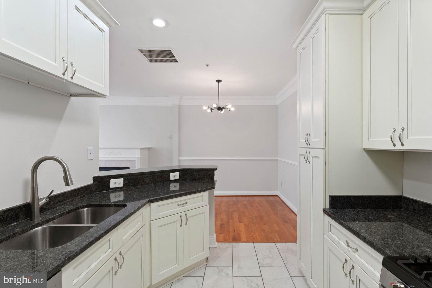 5114 KNAPP PL, ALEXANDRIA, Virginia 22304, 3 Bedrooms Bedrooms, ,2 BathroomsBathrooms,Residential,For sale,5114 KNAPP PL,VAAX2047694 MLS # VAAX2047694