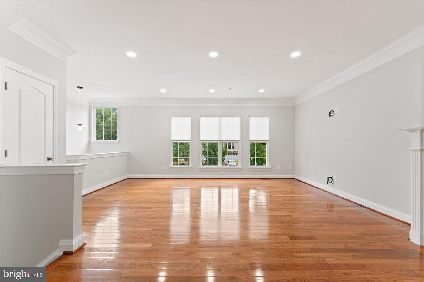 5114 KNAPP PL, ALEXANDRIA, Virginia 22304, 3 Bedrooms Bedrooms, ,2 BathroomsBathrooms,Residential,For sale,5114 KNAPP PL,VAAX2047694 MLS # VAAX2047694