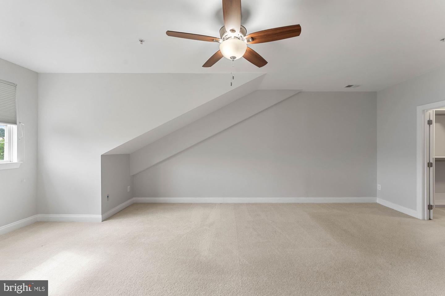 5114 KNAPP PL, ALEXANDRIA, Virginia 22304, 3 Bedrooms Bedrooms, ,2 BathroomsBathrooms,Residential,For sale,5114 KNAPP PL,VAAX2047694 MLS # VAAX2047694