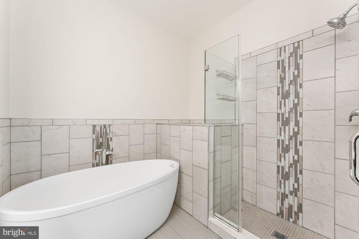 5114 KNAPP PL, ALEXANDRIA, Virginia 22304, 3 Bedrooms Bedrooms, ,2 BathroomsBathrooms,Residential,For sale,5114 KNAPP PL,VAAX2047694 MLS # VAAX2047694