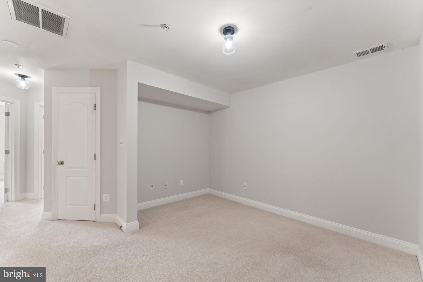 5114 KNAPP PL, ALEXANDRIA, Virginia 22304, 3 Bedrooms Bedrooms, ,2 BathroomsBathrooms,Residential,For sale,5114 KNAPP PL,VAAX2047694 MLS # VAAX2047694