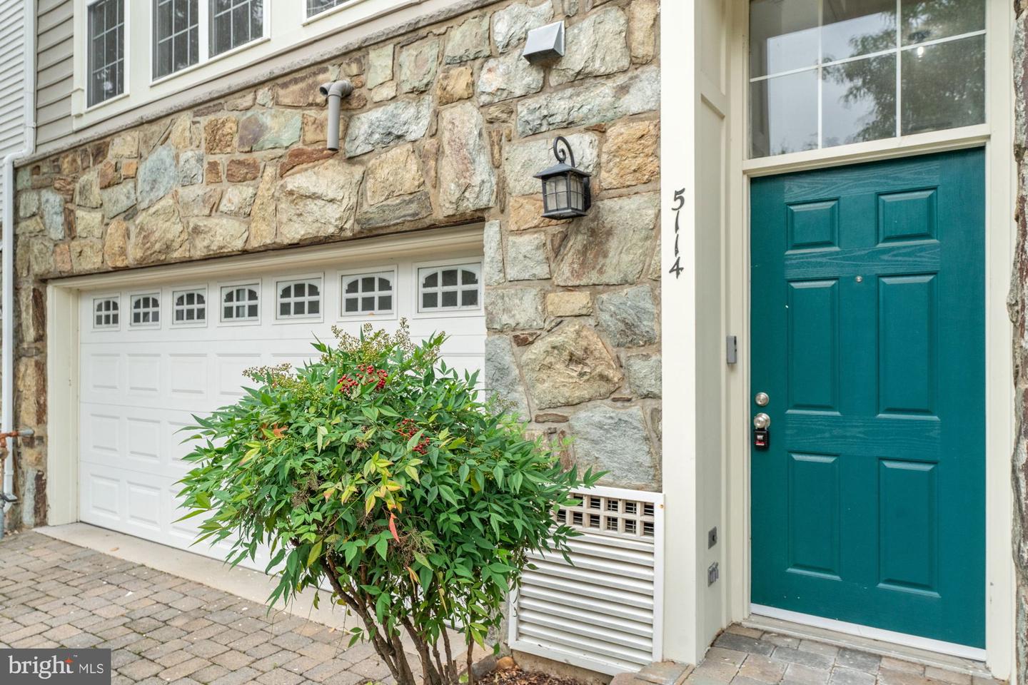 5114 KNAPP PL, ALEXANDRIA, Virginia 22304, 3 Bedrooms Bedrooms, ,2 BathroomsBathrooms,Residential,For sale,5114 KNAPP PL,VAAX2047694 MLS # VAAX2047694