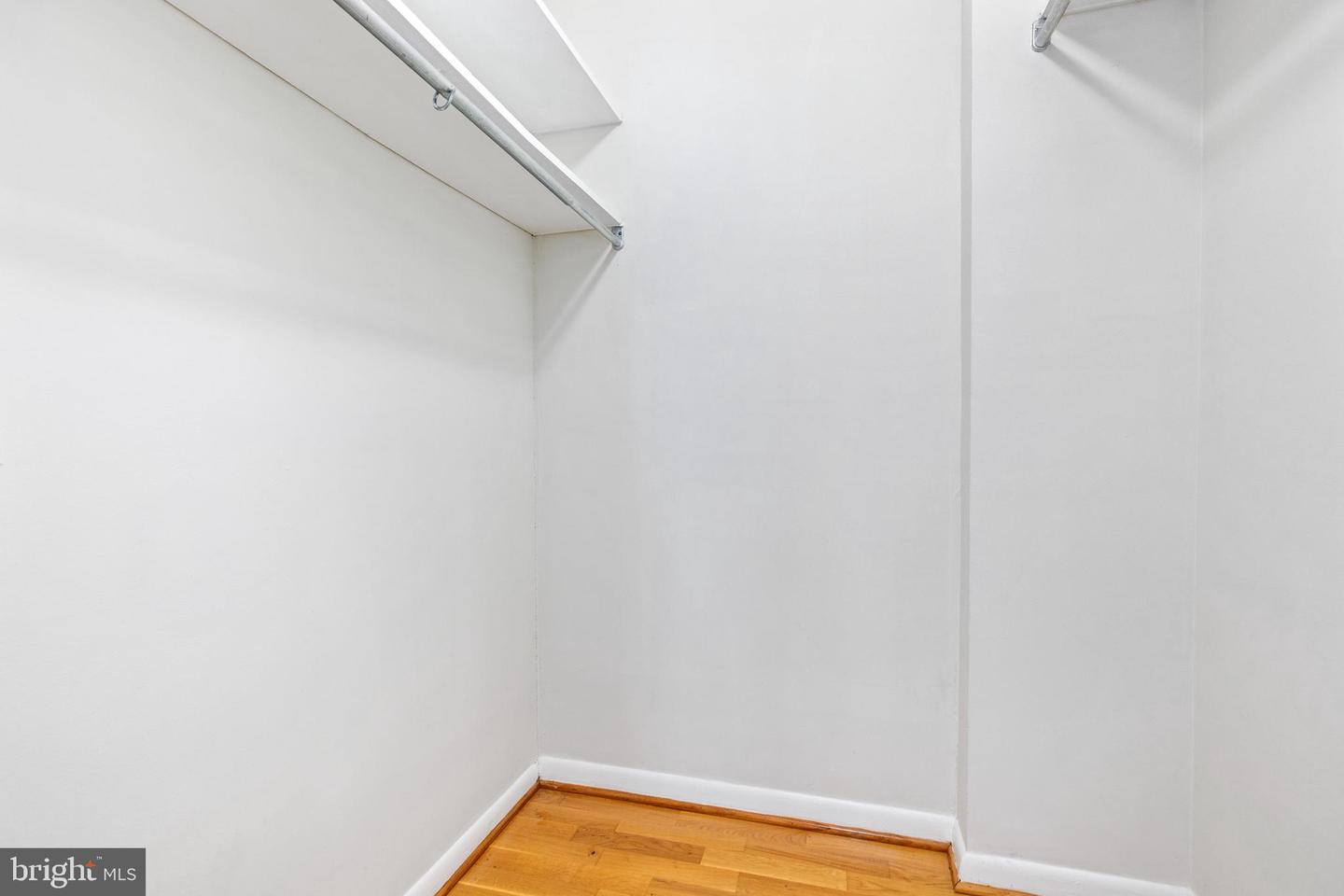 4545 MACARTHUR BLVD NW #202, WASHINGTON, District Of Columbia 20007, 1 Bedroom Bedrooms, ,1 BathroomBathrooms,Residential,For sale,4545 MACARTHUR BLVD NW #202,DCDC2211430 MLS # DCDC2211430