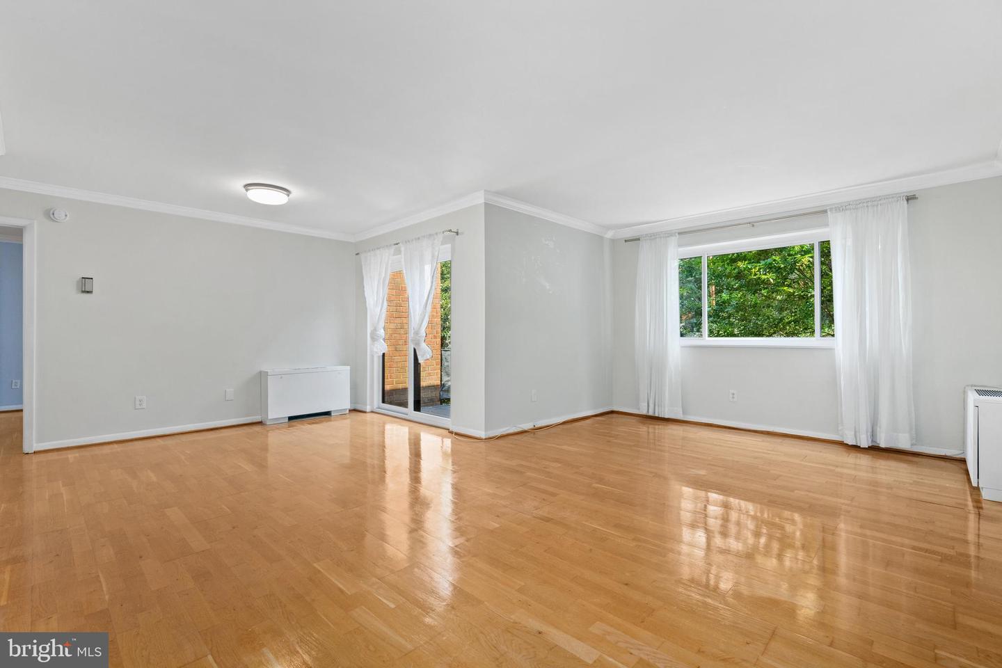 4545 MACARTHUR BLVD NW #202, WASHINGTON, District Of Columbia 20007, 1 Bedroom Bedrooms, ,1 BathroomBathrooms,Residential,For sale,4545 MACARTHUR BLVD NW #202,DCDC2211430 MLS # DCDC2211430
