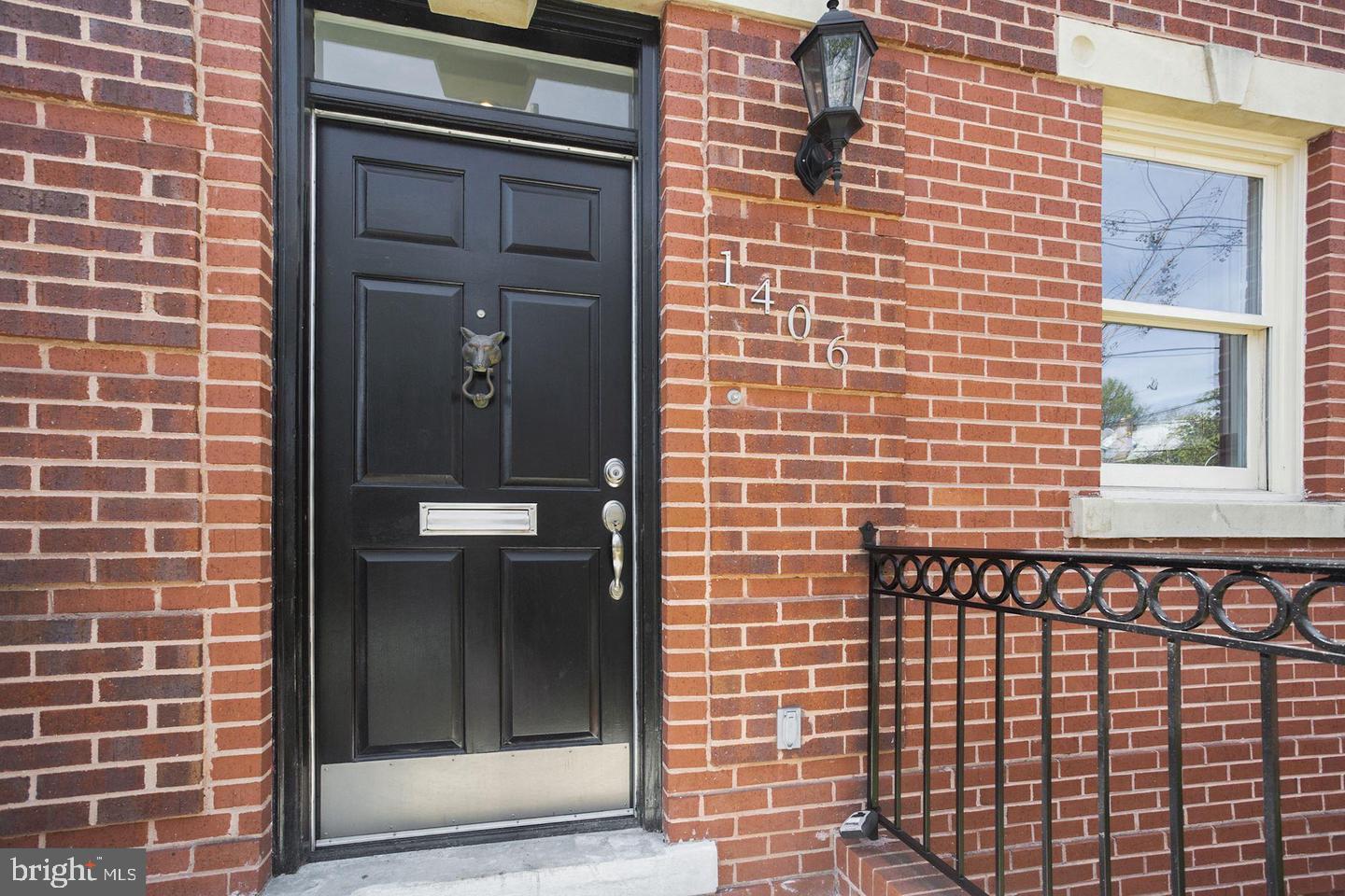 1406 FOXHALL RD NW, WASHINGTON, District Of Columbia 20007, 4 Bedrooms Bedrooms, ,3 BathroomsBathrooms,Residential,For sale,1406 FOXHALL RD NW,DCDC2211436 MLS # DCDC2211436