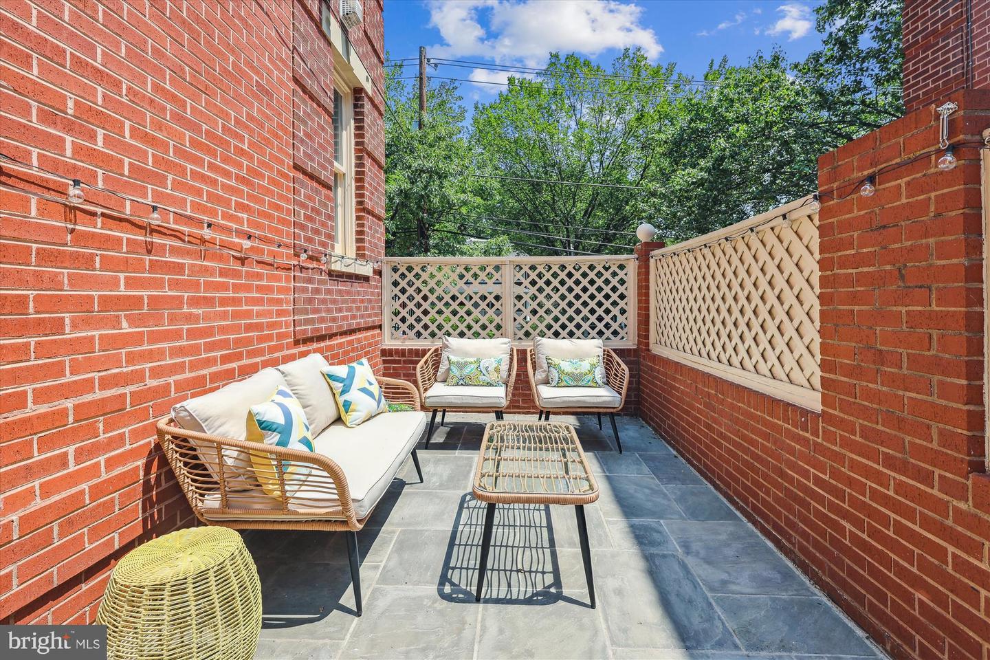 1406 FOXHALL RD NW, WASHINGTON, District Of Columbia 20007, 4 Bedrooms Bedrooms, ,3 BathroomsBathrooms,Residential,For sale,1406 FOXHALL RD NW,DCDC2211436 MLS # DCDC2211436