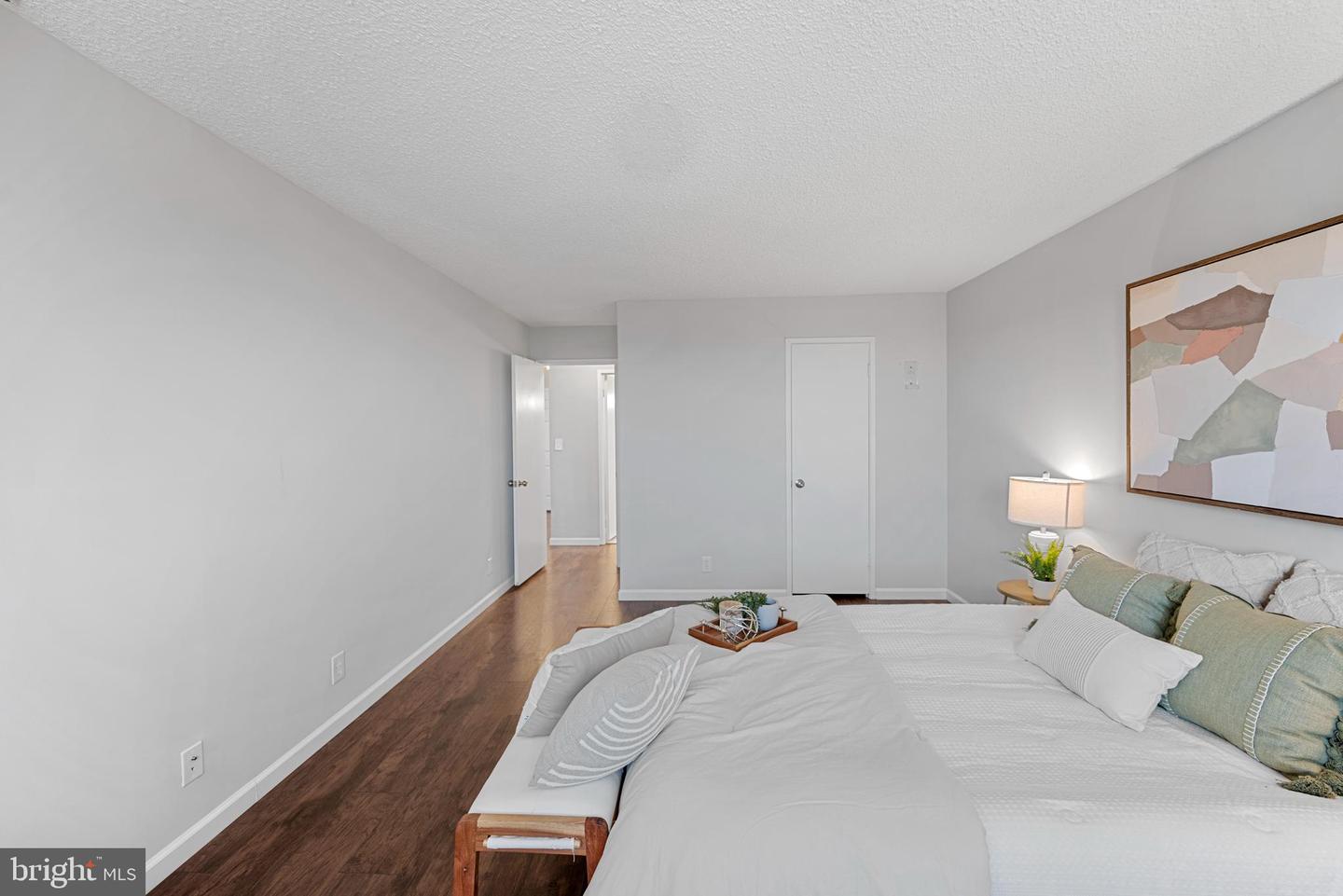 5904 MOUNT EAGLE DR #1602, ALEXANDRIA, Virginia 22303, 1 Bedroom Bedrooms, ,1 BathroomBathrooms,Residential,For sale,5904 MOUNT EAGLE DR #1602,VAFX2256782 MLS # VAFX2256782