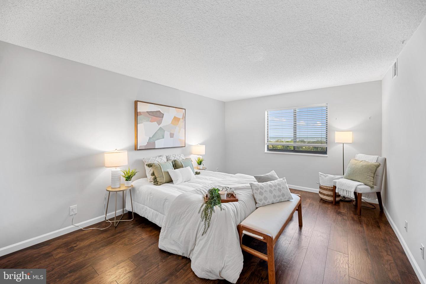 5904 MOUNT EAGLE DR #1602, ALEXANDRIA, Virginia 22303, 1 Bedroom Bedrooms, ,1 BathroomBathrooms,Residential,For sale,5904 MOUNT EAGLE DR #1602,VAFX2256782 MLS # VAFX2256782