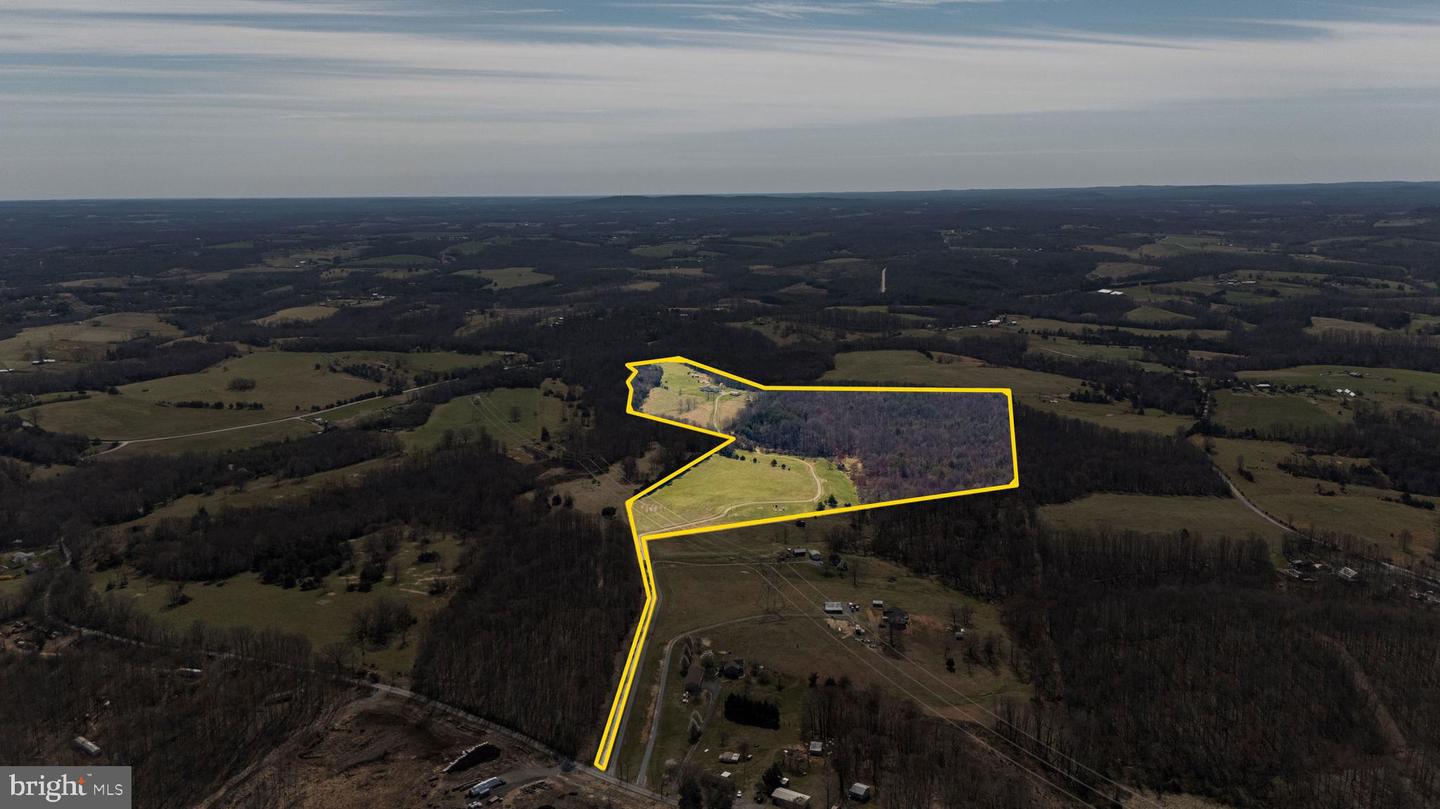 1962 MCDANIEL RD, BEDFORD, Virginia 24523, 5 Bedrooms Bedrooms, ,6 BathroomsBathrooms,Residential,For sale,1962 MCDANIEL RD,VABV2000228 MLS # VABV2000228