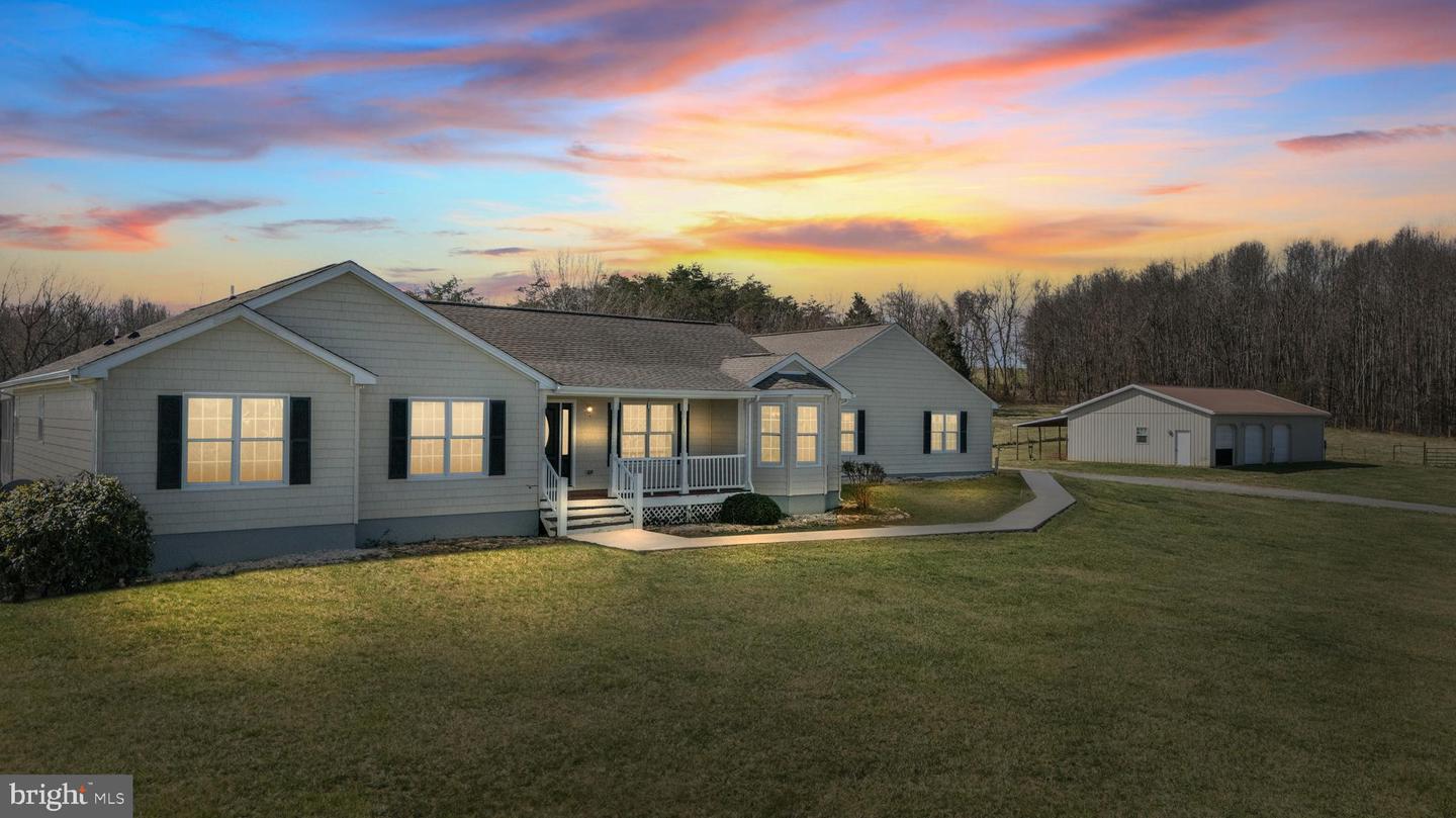 1962 MCDANIEL RD, BEDFORD, Virginia 24523, 5 Bedrooms Bedrooms, ,6 BathroomsBathrooms,Residential,For sale,1962 MCDANIEL RD,VABV2000228 MLS # VABV2000228