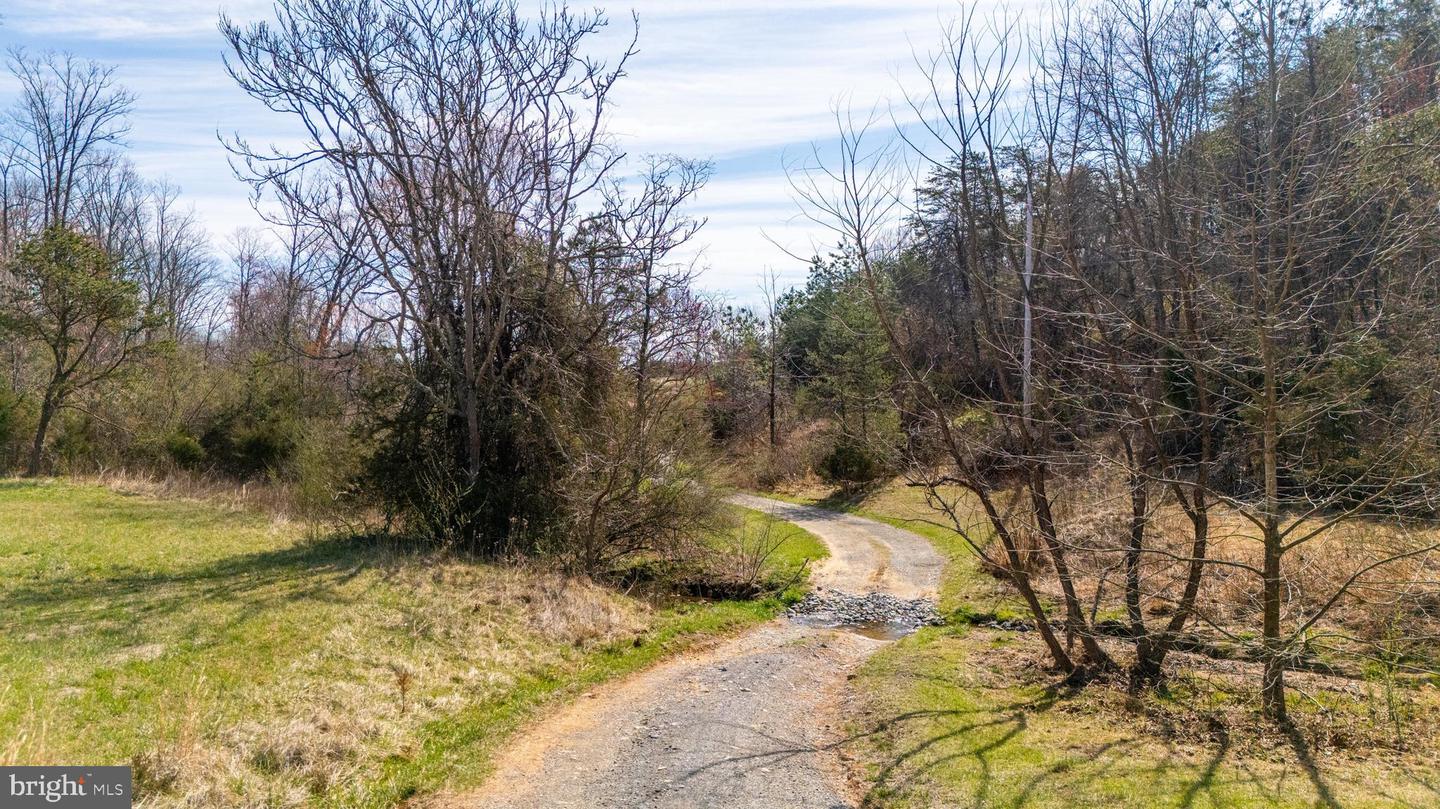 1962 MCDANIEL RD, BEDFORD, Virginia 24523, 5 Bedrooms Bedrooms, ,6 BathroomsBathrooms,Residential,For sale,1962 MCDANIEL RD,VABV2000228 MLS # VABV2000228