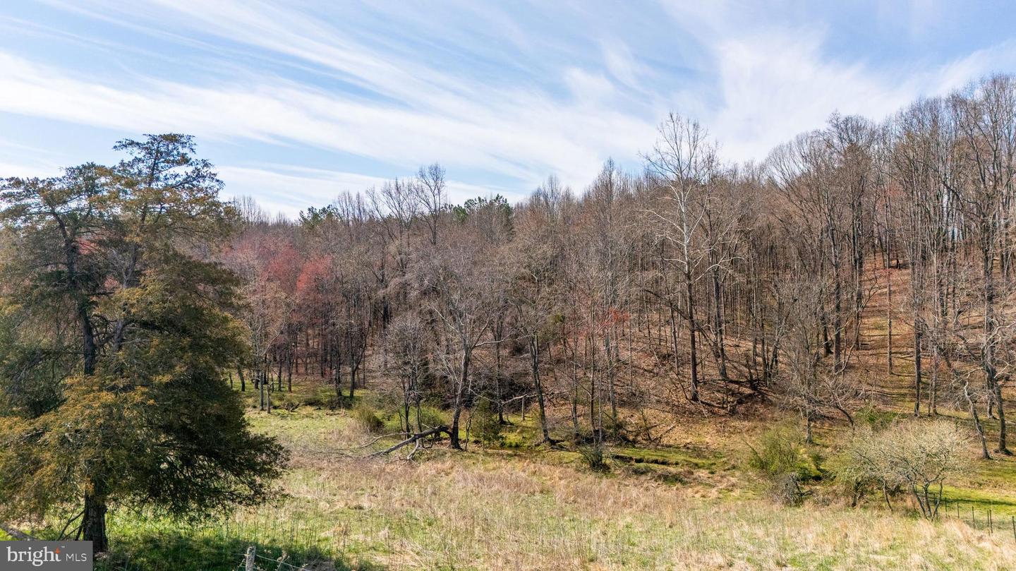 1962 MCDANIEL RD, BEDFORD, Virginia 24523, 5 Bedrooms Bedrooms, ,6 BathroomsBathrooms,Residential,For sale,1962 MCDANIEL RD,VABV2000228 MLS # VABV2000228