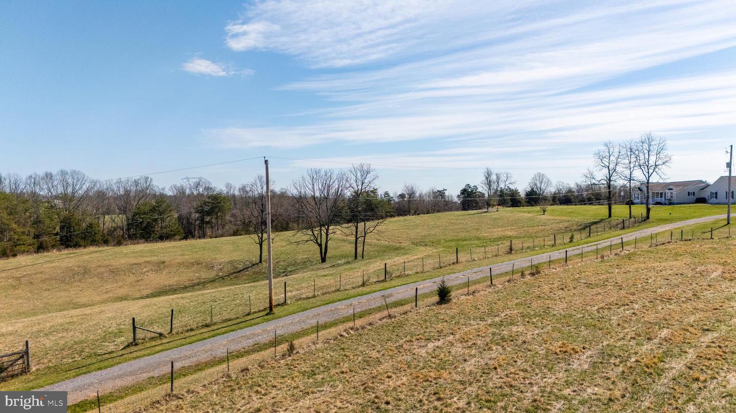 1962 MCDANIEL RD, BEDFORD, Virginia 24523, 5 Bedrooms Bedrooms, ,6 BathroomsBathrooms,Residential,For sale,1962 MCDANIEL RD,VABV2000228 MLS # VABV2000228