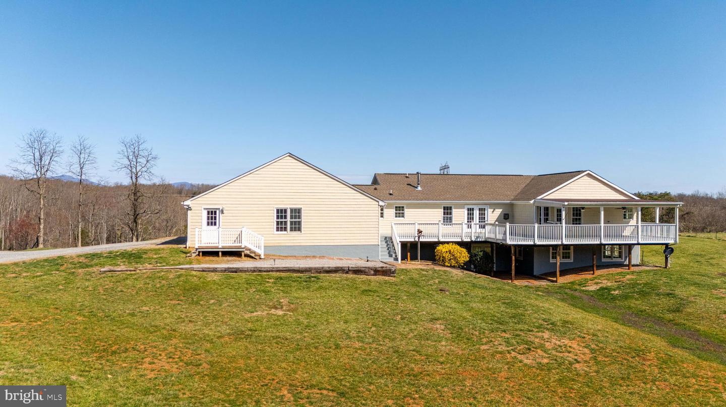1962 MCDANIEL RD, BEDFORD, Virginia 24523, 5 Bedrooms Bedrooms, ,6 BathroomsBathrooms,Residential,For sale,1962 MCDANIEL RD,VABV2000228 MLS # VABV2000228
