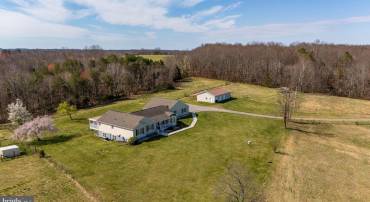 1962 MCDANIEL RD, BEDFORD, Virginia 24523, 5 Bedrooms Bedrooms, ,6 BathroomsBathrooms,Residential,For sale,1962 MCDANIEL RD,VABV2000228 MLS # VABV2000228