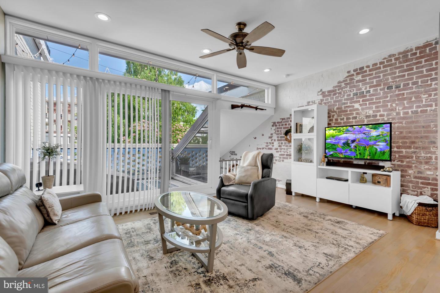 620 3RD ST SW #111, WASHINGTON, District Of Columbia 20024, 3 Bedrooms Bedrooms, ,3 BathroomsBathrooms,Residential,For sale,620 3RD ST SW #111,DCDC2211540 MLS # DCDC2211540