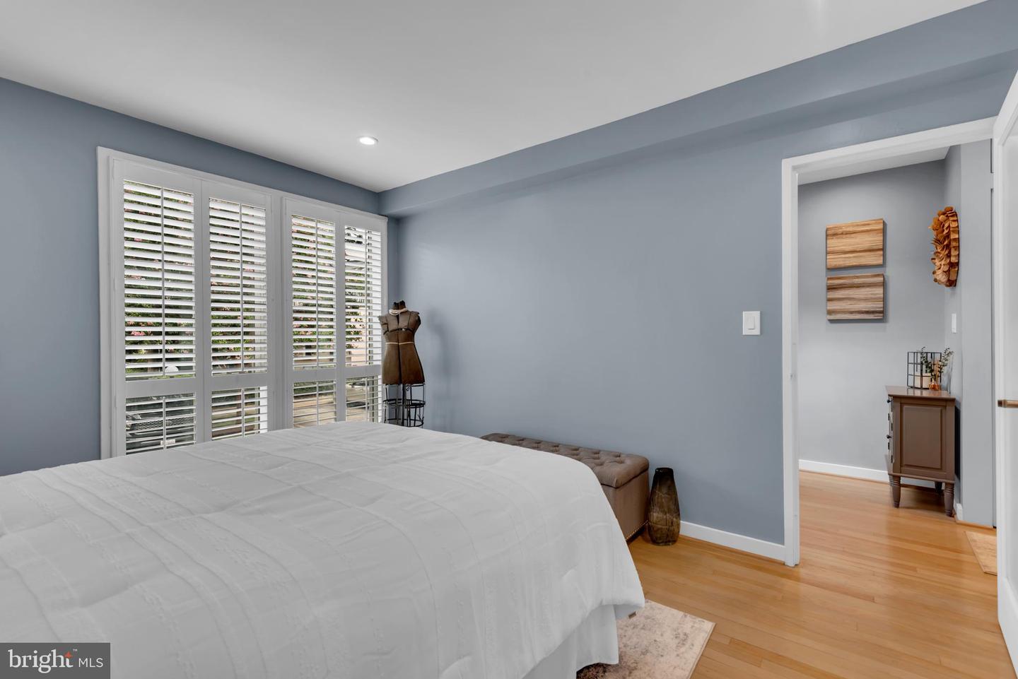 620 3RD ST SW #111, WASHINGTON, District Of Columbia 20024, 3 Bedrooms Bedrooms, ,3 BathroomsBathrooms,Residential,For sale,620 3RD ST SW #111,DCDC2211540 MLS # DCDC2211540