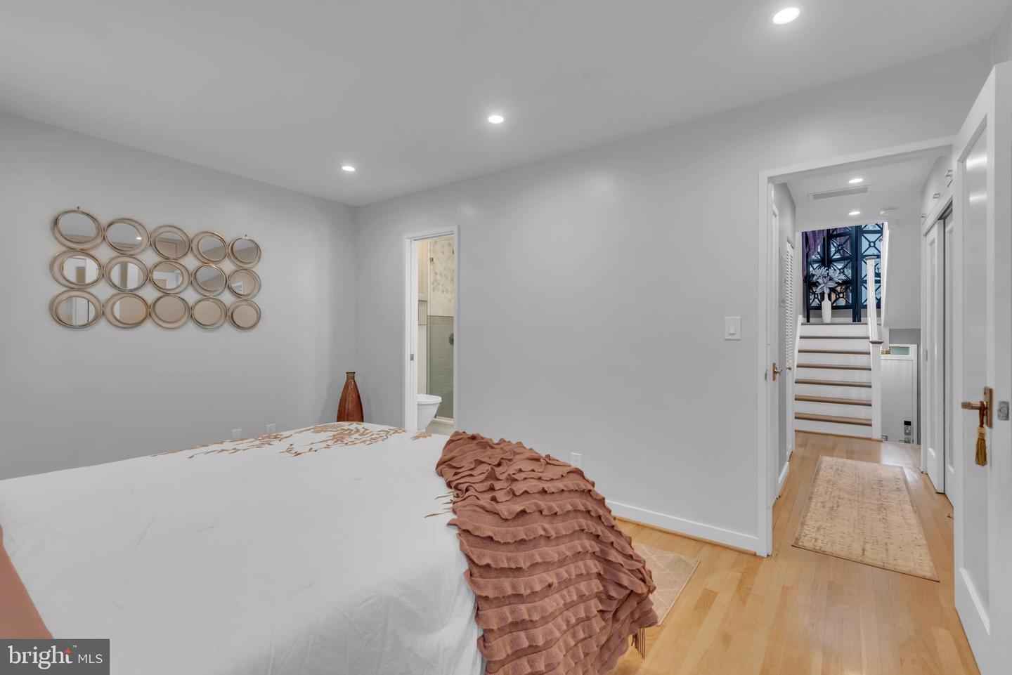 620 3RD ST SW #111, WASHINGTON, District Of Columbia 20024, 3 Bedrooms Bedrooms, ,3 BathroomsBathrooms,Residential,For sale,620 3RD ST SW #111,DCDC2211540 MLS # DCDC2211540