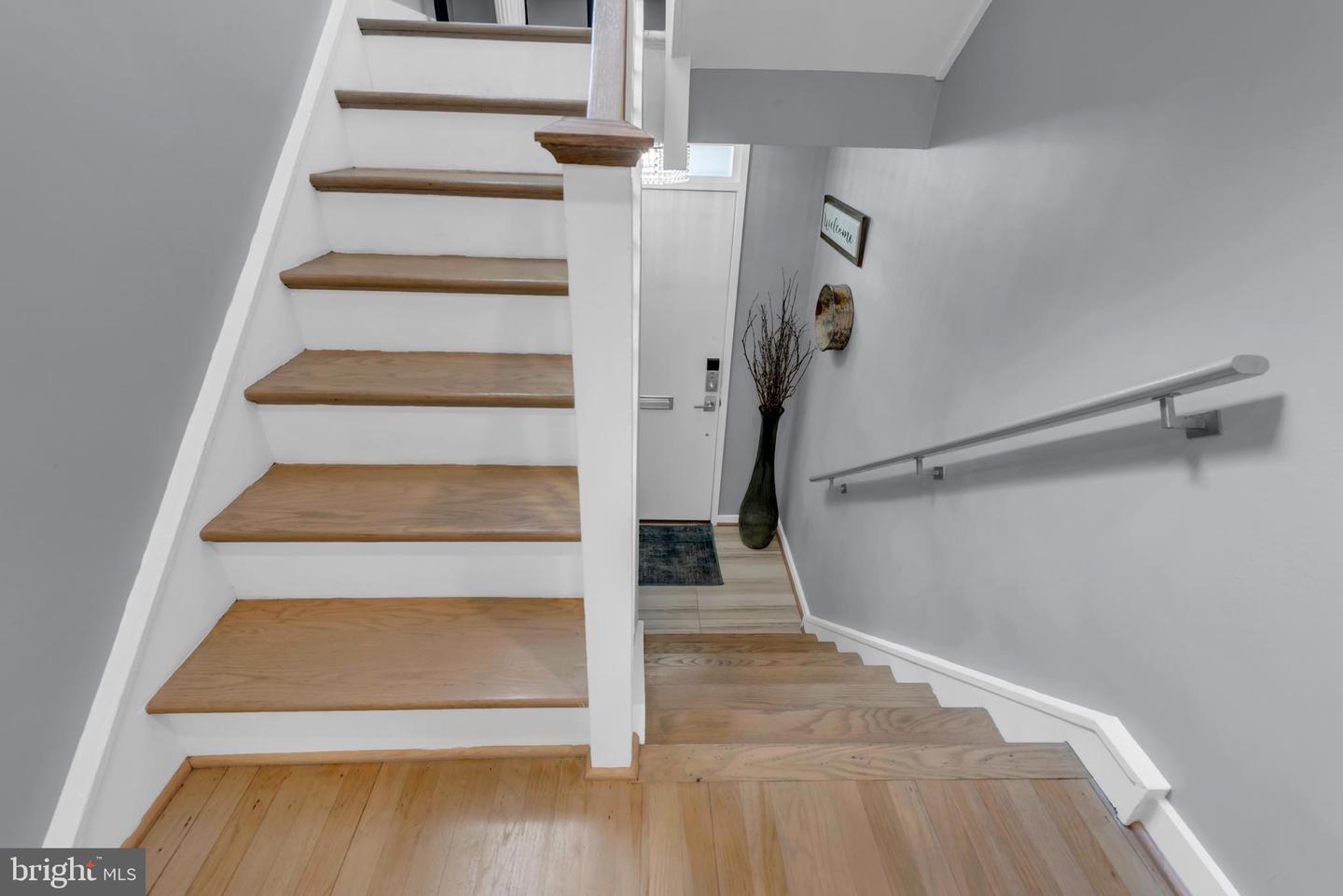 620 3RD ST SW #111, WASHINGTON, District Of Columbia 20024, 3 Bedrooms Bedrooms, ,3 BathroomsBathrooms,Residential,For sale,620 3RD ST SW #111,DCDC2211540 MLS # DCDC2211540