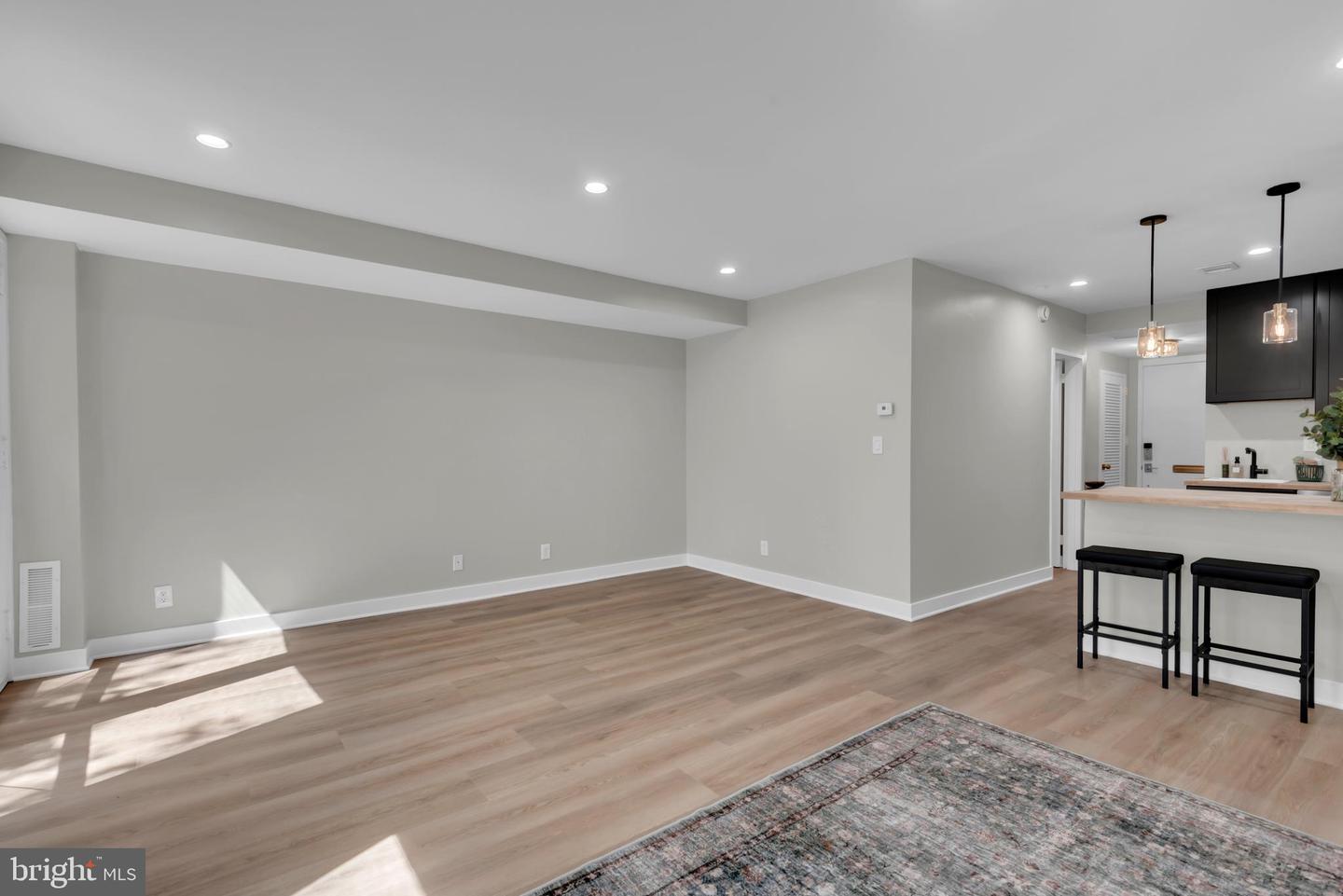 620 3RD ST SW #111, WASHINGTON, District Of Columbia 20024, 3 Bedrooms Bedrooms, ,3 BathroomsBathrooms,Residential,For sale,620 3RD ST SW #111,DCDC2211540 MLS # DCDC2211540