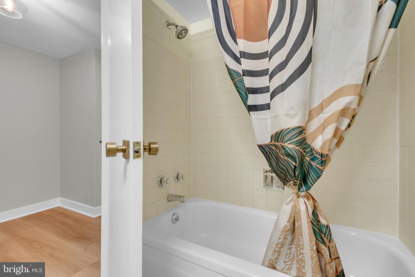 620 3RD ST SW #111, WASHINGTON, District Of Columbia 20024, 3 Bedrooms Bedrooms, ,3 BathroomsBathrooms,Residential,For sale,620 3RD ST SW #111,DCDC2211540 MLS # DCDC2211540