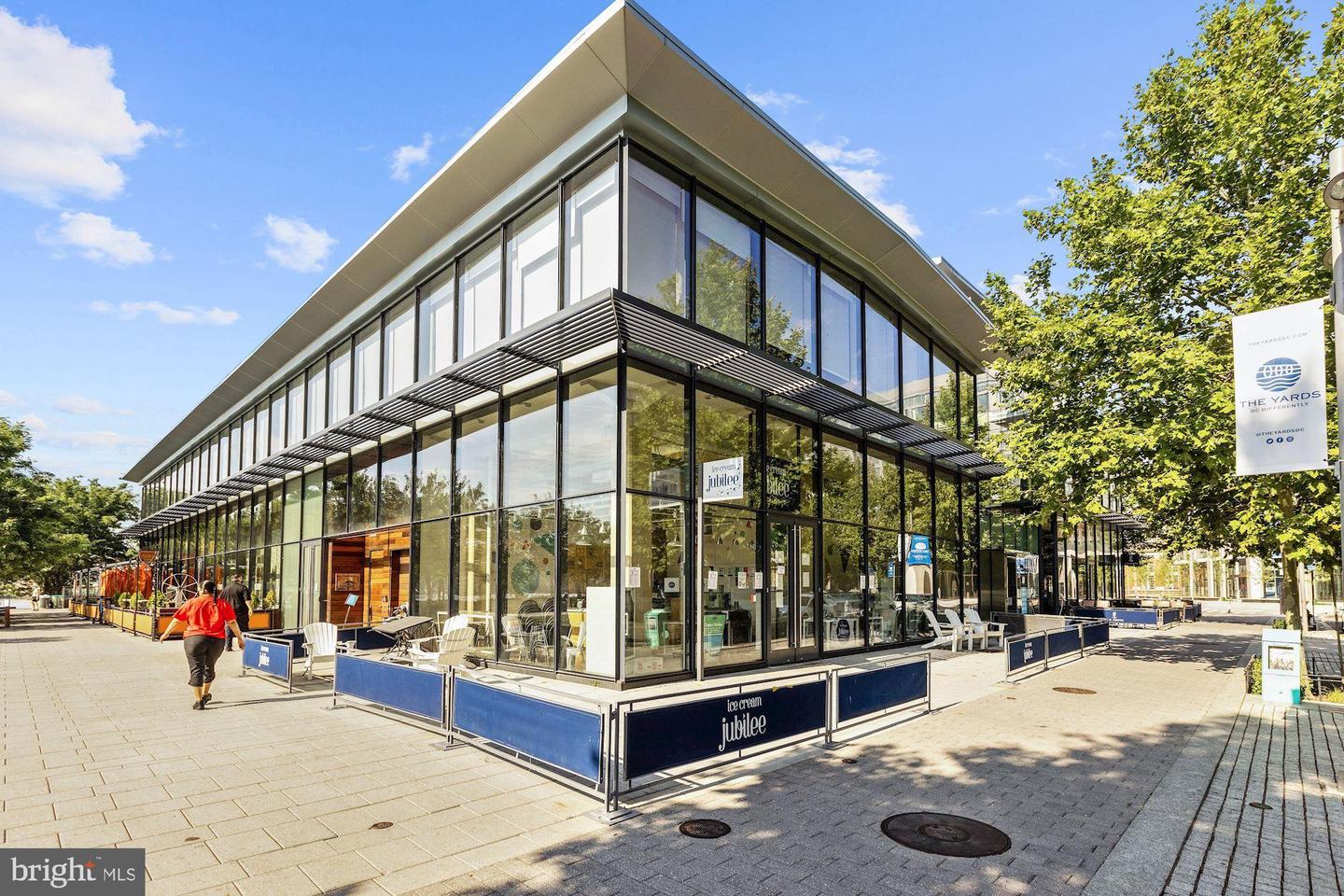 620 3RD ST SW #111, WASHINGTON, District Of Columbia 20024, 3 Bedrooms Bedrooms, ,3 BathroomsBathrooms,Residential,For sale,620 3RD ST SW #111,DCDC2211540 MLS # DCDC2211540