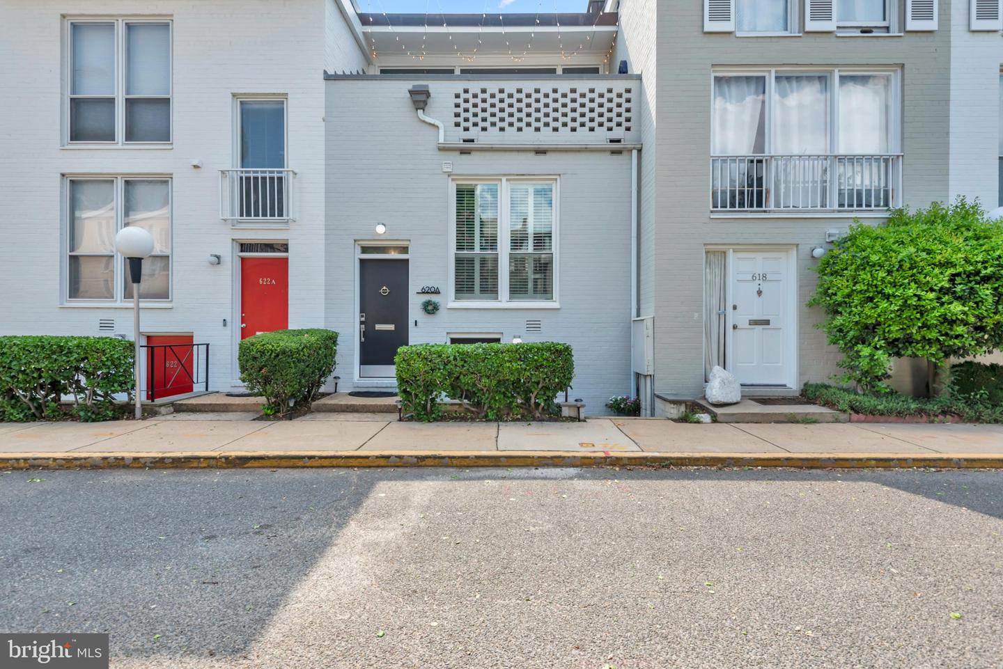 620 3RD ST SW #111, WASHINGTON, District Of Columbia 20024, 3 Bedrooms Bedrooms, ,3 BathroomsBathrooms,Residential,For sale,620 3RD ST SW #111,DCDC2211540 MLS # DCDC2211540