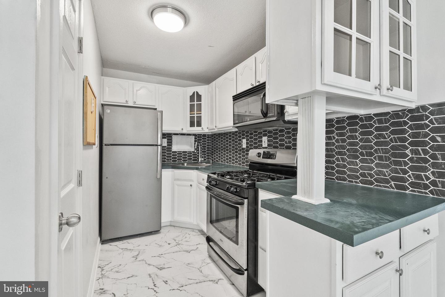 4600 S FOUR MILE RUN DR S #139, ARLINGTON, Virginia 22204, 1 Bedroom Bedrooms, ,1 BathroomBathrooms,Residential,For sale,4600 S FOUR MILE RUN DR S #139,VAAR2061230 MLS # VAAR2061230