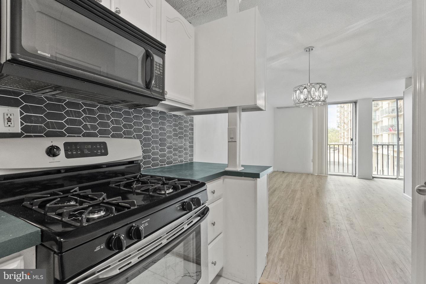 4600 S FOUR MILE RUN DR S #139, ARLINGTON, Virginia 22204, 1 Bedroom Bedrooms, ,1 BathroomBathrooms,Residential,For sale,4600 S FOUR MILE RUN DR S #139,VAAR2061230 MLS # VAAR2061230