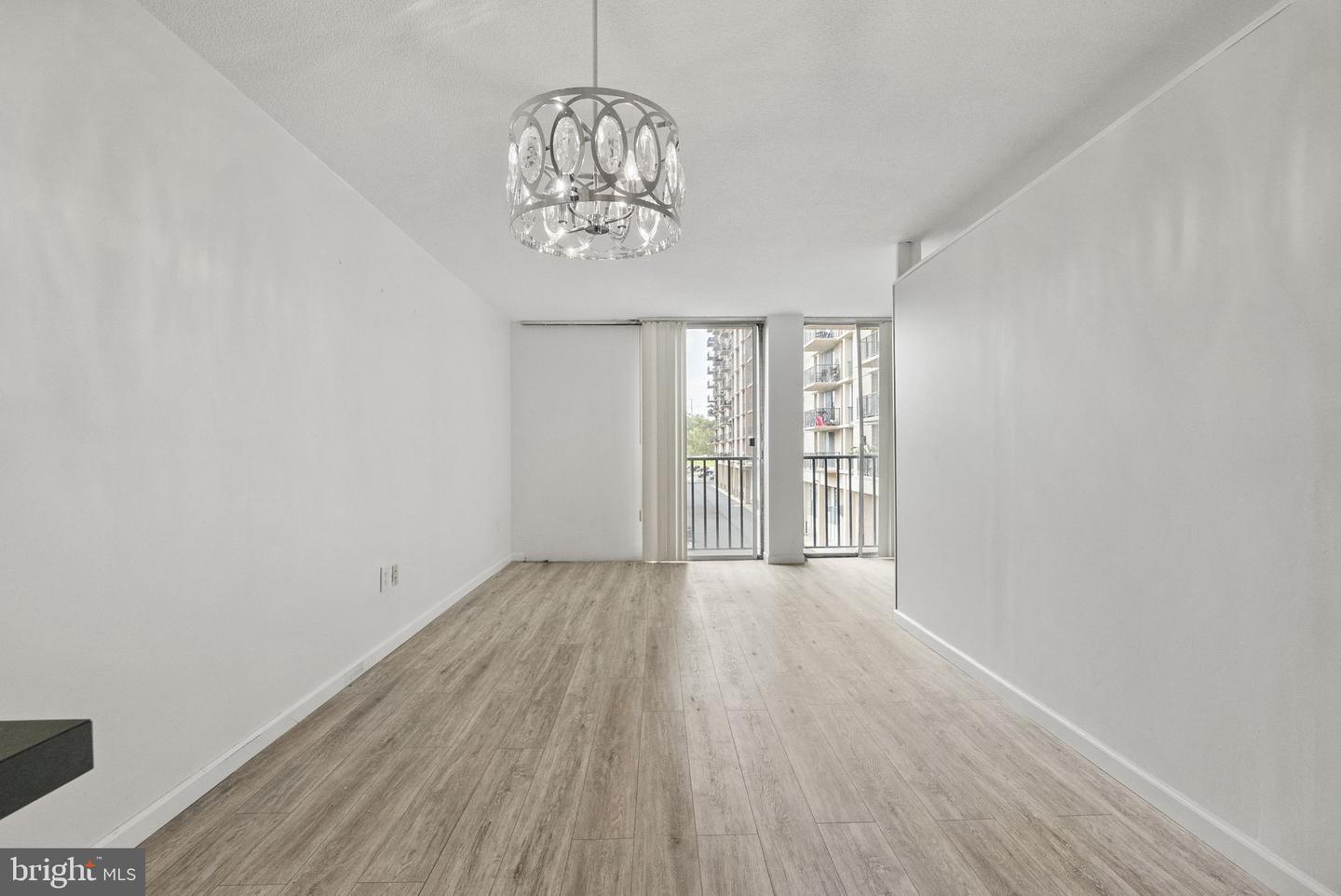 4600 S FOUR MILE RUN DR S #139, ARLINGTON, Virginia 22204, 1 Bedroom Bedrooms, ,1 BathroomBathrooms,Residential,For sale,4600 S FOUR MILE RUN DR S #139,VAAR2061230 MLS # VAAR2061230