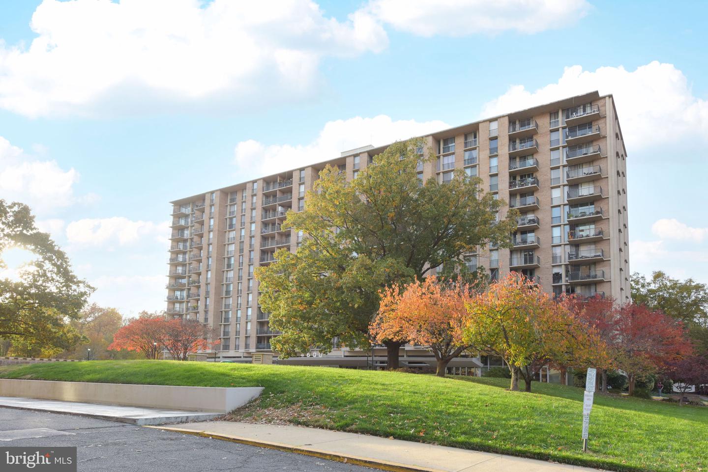 4600 S FOUR MILE RUN DR S #139, ARLINGTON, Virginia 22204, 1 Bedroom Bedrooms, ,1 BathroomBathrooms,Residential,For sale,4600 S FOUR MILE RUN DR S #139,VAAR2061230 MLS # VAAR2061230