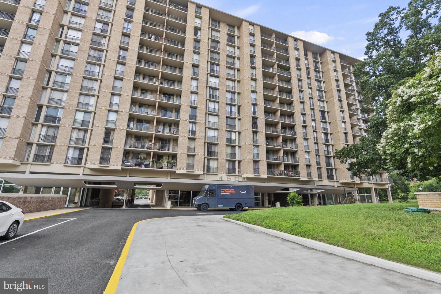 4600 S FOUR MILE RUN DR S #139, ARLINGTON, Virginia 22204, 1 Bedroom Bedrooms, ,1 BathroomBathrooms,Residential,For sale,4600 S FOUR MILE RUN DR S #139,VAAR2061230 MLS # VAAR2061230