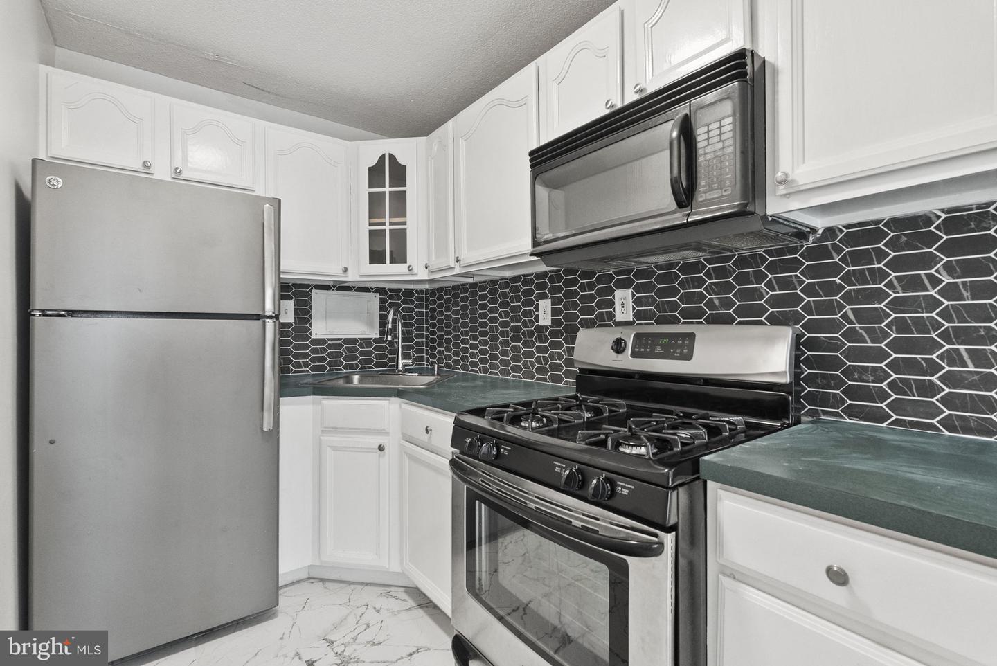 4600 S FOUR MILE RUN DR S #139, ARLINGTON, Virginia 22204, 1 Bedroom Bedrooms, ,1 BathroomBathrooms,Residential,For sale,4600 S FOUR MILE RUN DR S #139,VAAR2061230 MLS # VAAR2061230