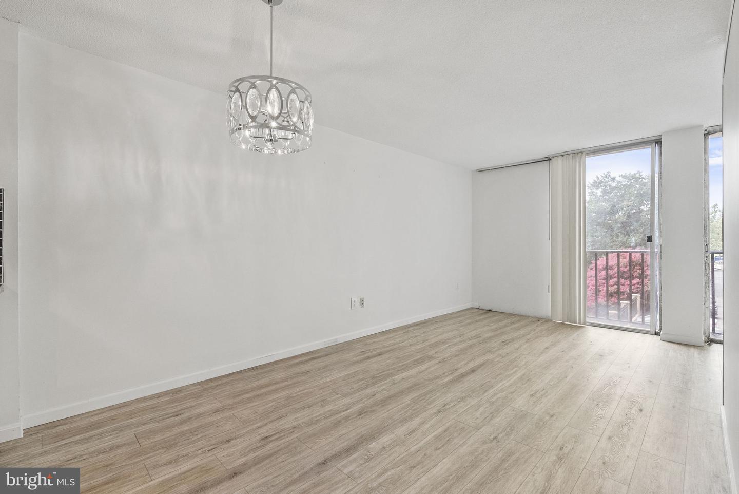 4600 S FOUR MILE RUN DR S #139, ARLINGTON, Virginia 22204, 1 Bedroom Bedrooms, ,1 BathroomBathrooms,Residential,For sale,4600 S FOUR MILE RUN DR S #139,VAAR2061230 MLS # VAAR2061230
