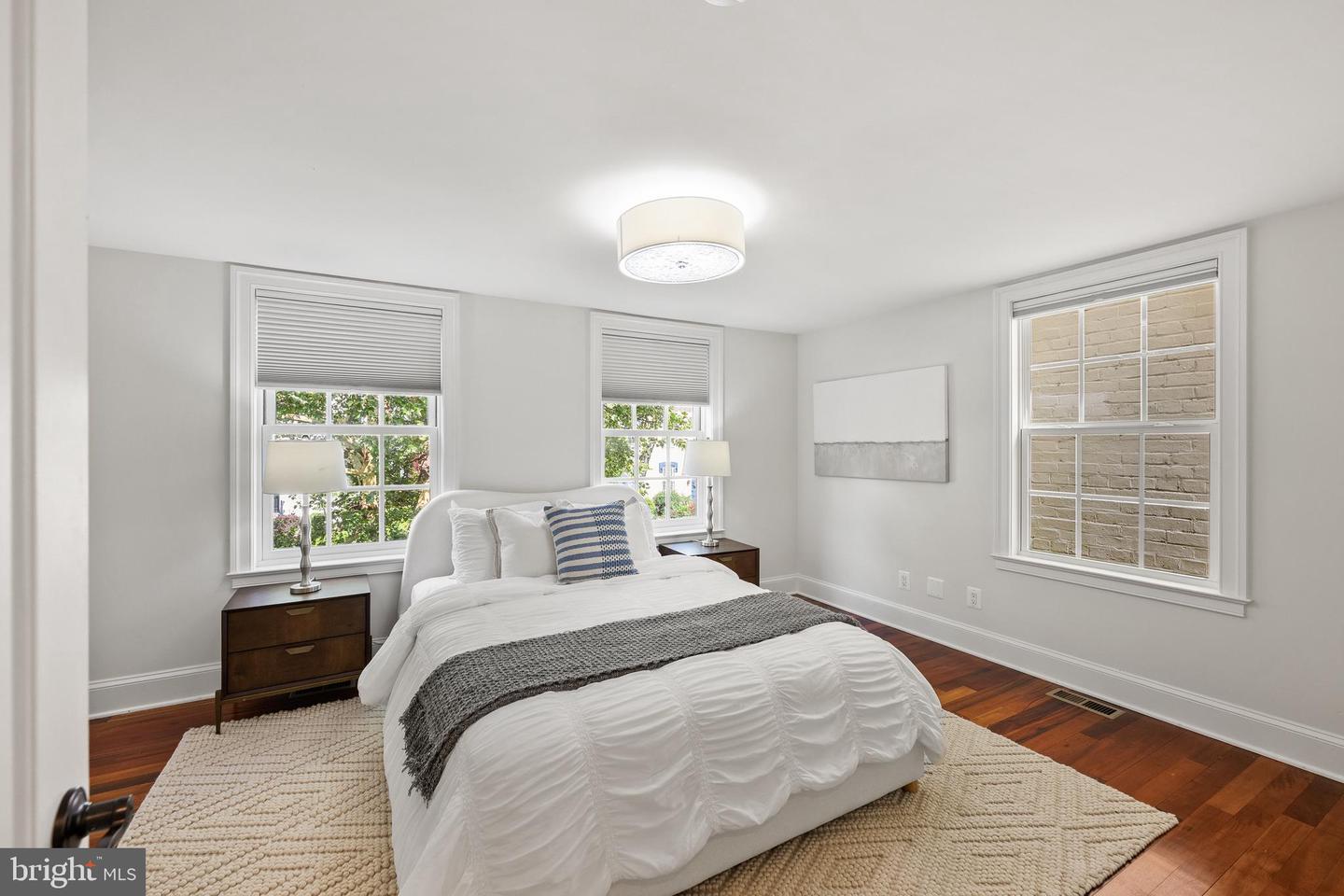 535 6TH ST SE, WASHINGTON, District Of Columbia 20003, 4 Bedrooms Bedrooms, ,3 BathroomsBathrooms,Residential,For sale,535 6TH ST SE,DCDC2211690 MLS # DCDC2211690