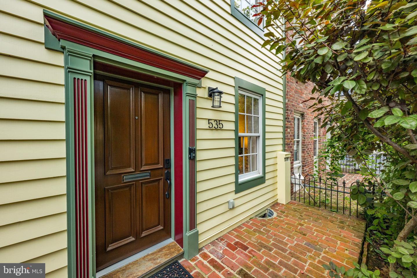 535 6TH ST SE, WASHINGTON, District Of Columbia 20003, 4 Bedrooms Bedrooms, ,3 BathroomsBathrooms,Residential,For sale,535 6TH ST SE,DCDC2211690 MLS # DCDC2211690