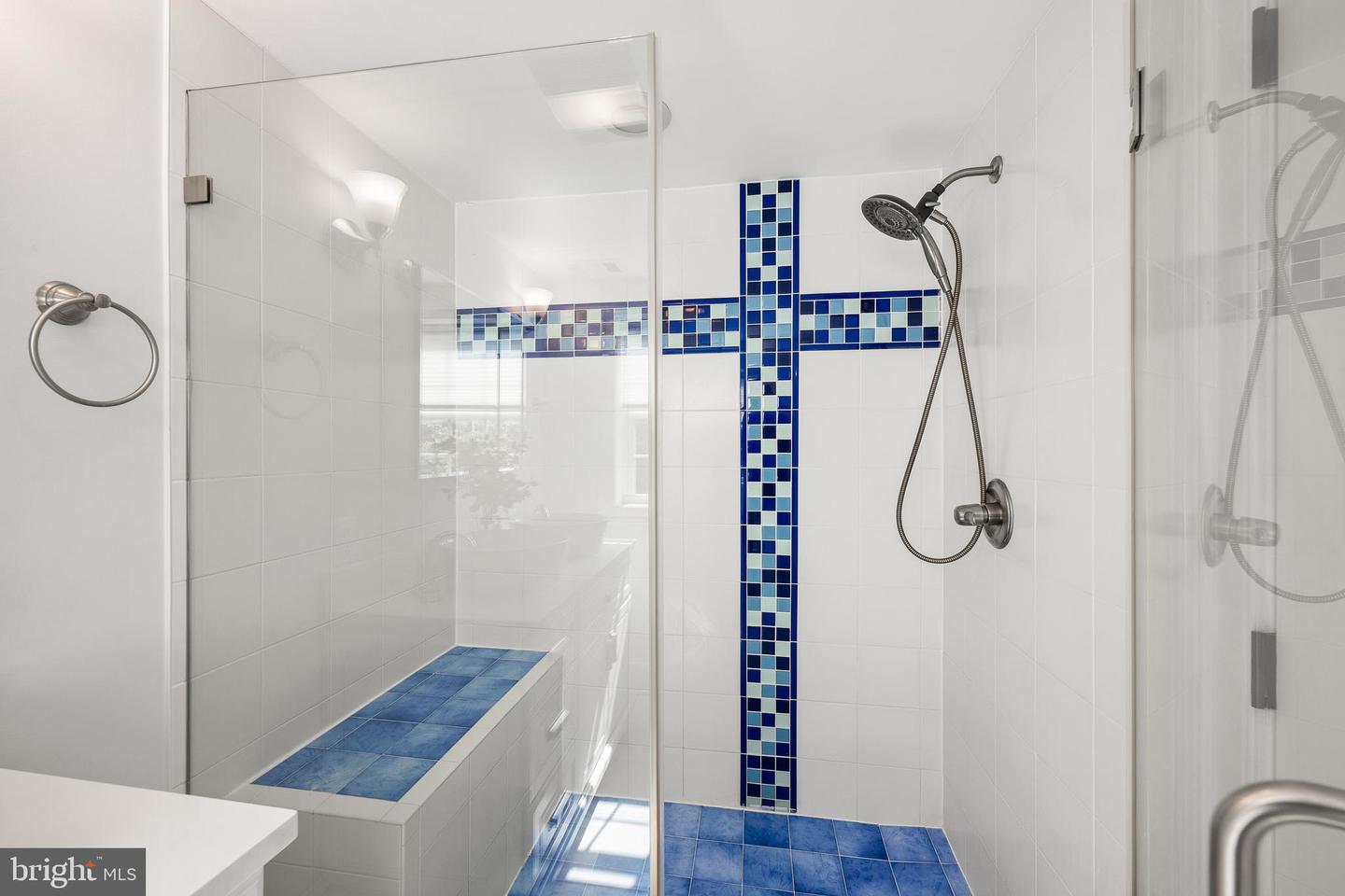 535 6TH ST SE, WASHINGTON, District Of Columbia 20003, 4 Bedrooms Bedrooms, ,3 BathroomsBathrooms,Residential,For sale,535 6TH ST SE,DCDC2211690 MLS # DCDC2211690