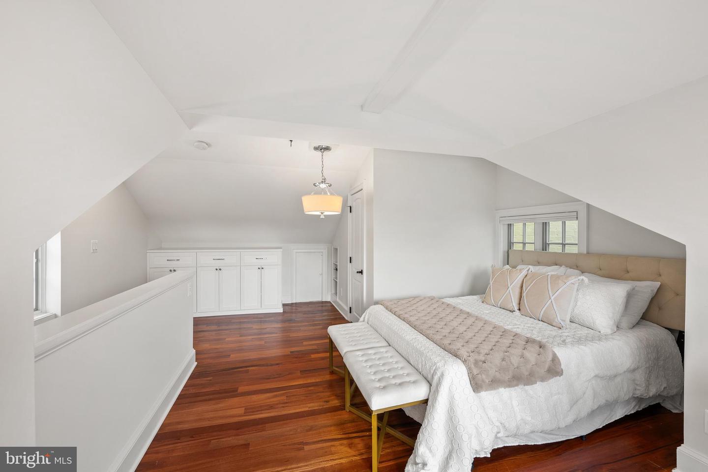 535 6TH ST SE, WASHINGTON, District Of Columbia 20003, 4 Bedrooms Bedrooms, ,3 BathroomsBathrooms,Residential,For sale,535 6TH ST SE,DCDC2211690 MLS # DCDC2211690