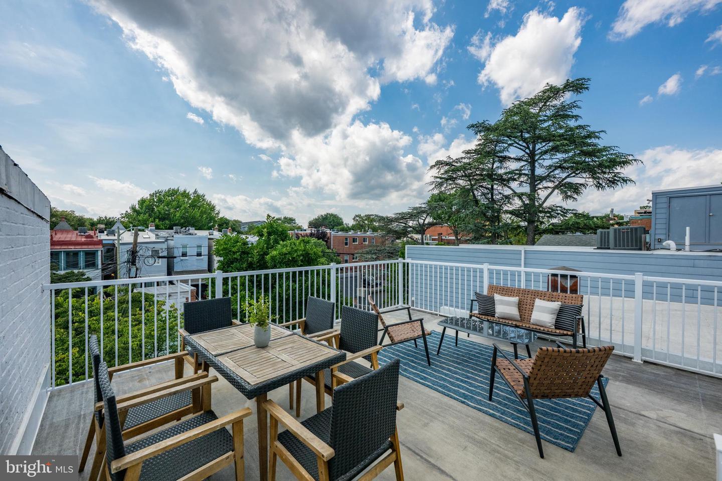 535 6TH ST SE, WASHINGTON, District Of Columbia 20003, 4 Bedrooms Bedrooms, ,3 BathroomsBathrooms,Residential,For sale,535 6TH ST SE,DCDC2211690 MLS # DCDC2211690