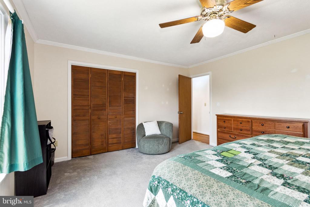 8126 BOTHA RD, WARRENTON, Virginia 20186, 4 Bedrooms Bedrooms, ,3 BathroomsBathrooms,Residential,8126 BOTHA RD,VAFQ2017660 MLS # VAFQ2017660